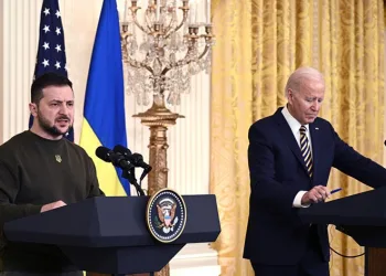 Zelenskiy ile Biden Washington’da buluştu