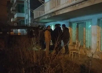 Çorum’da eşinin evinin önünde canına kıydı