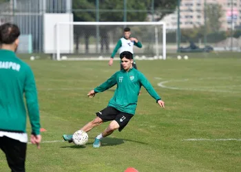 Mustafa Genç tüm maçlarda oynadı