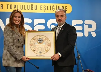 Yurtta kalan gençlere yurdun ürünleri