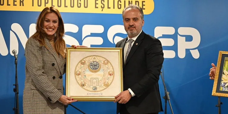 Yurtta kalan gençlere yurdun ürünleri