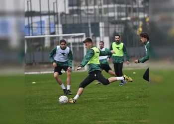 Bursaspor’da mesai başlıyor