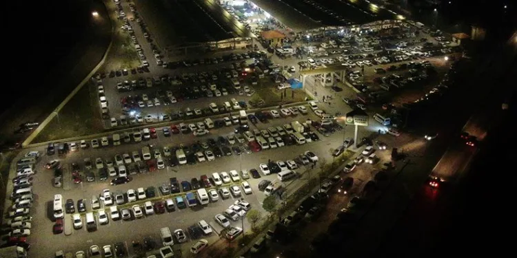 Bursa’da bitpazarına akın