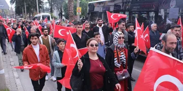 İzmir’da Sarıkamış şehitleri için yürüdüler