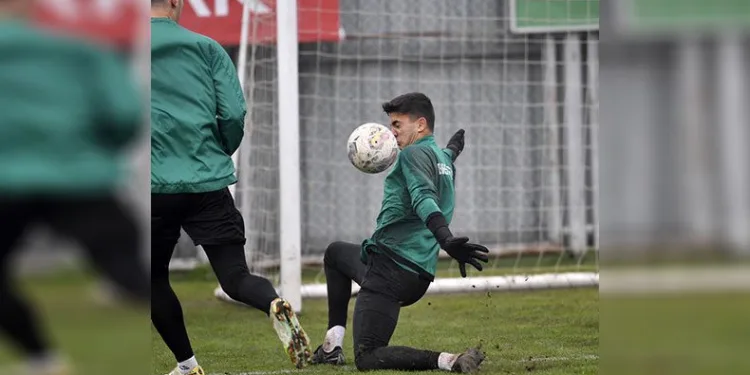 Bursaspor çift kale maç yaptı