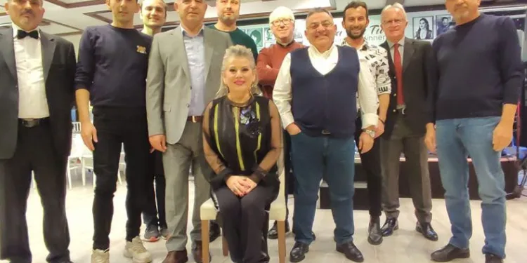 Türk sanat müziği korosundan unutulmaz gece