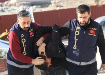 Elazığ’da polisi bıçaklayan şüpheli tutuklandı
