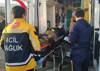Alt geçidi kullanmayan yayaya otobüs çarptı