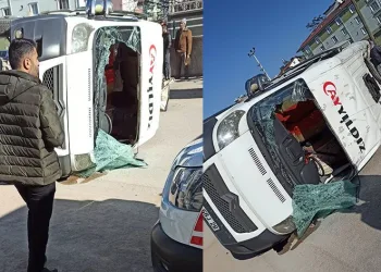 Konya’da öğrenci servisi devrildi