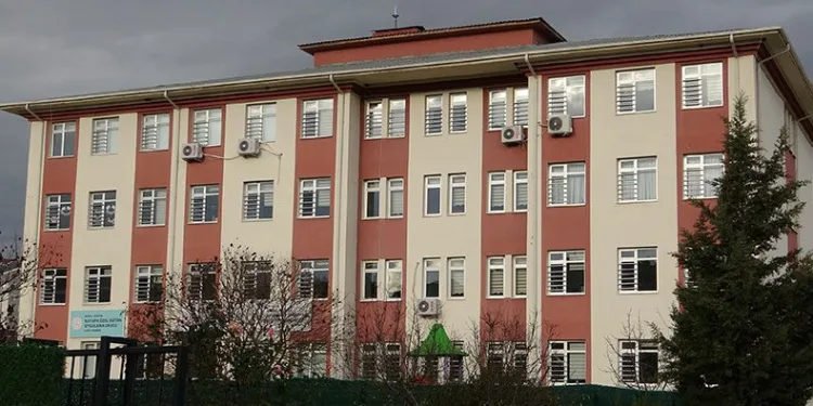 Bursa’da gıda zehirlenmesi