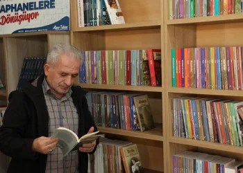 Kahvehaneler kitap haneye dönüşüyor