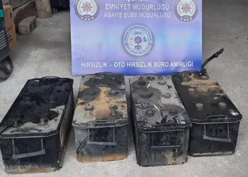 Çoprum’da akü hırsızı yakalndı