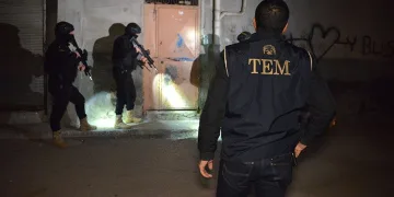 Adana’da 10 DEAŞ’lı yakalandı