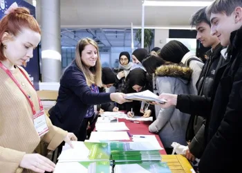 BUSMEK üniversite adaylarına tanıtıldı
