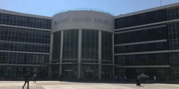 Sevgilisine ‘Dolandırıcılık’ suçundan dava açtı
