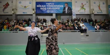 Roman çiftlere toplu nikah töreni