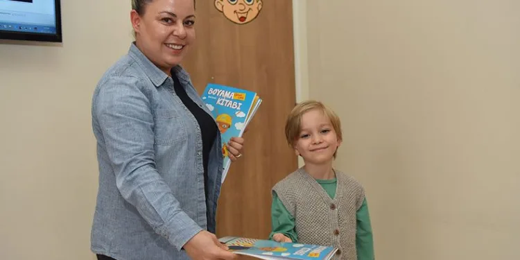 Miniklere hijyen ve güvenlik eğitimi