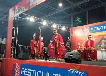 Bursa mehter takımı Fransa’yı fethetti