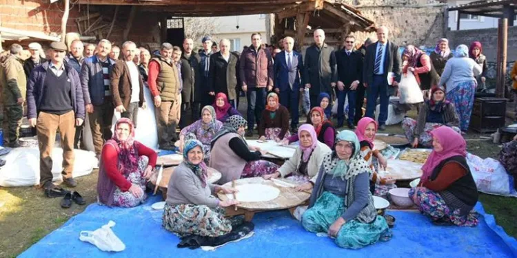Köylülerden Başkana muhteşem karşılama