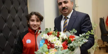 Başkan Yılmaz şampiyonları ağırladı