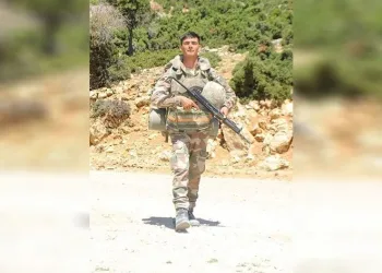 Pençe-Kilit şehidi son yolculuğuna uğurlandı