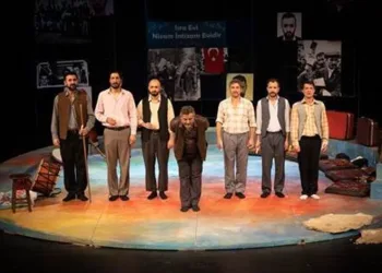 Büyükşehir tiyatrosu, İzmir’e misafir oldu