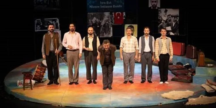 Büyükşehir tiyatrosu, İzmir’e misafir oldu