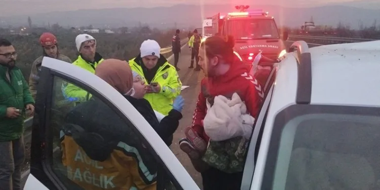 Bursa’da otoyolda can pazarı: 1’i ağır 5 yaralı