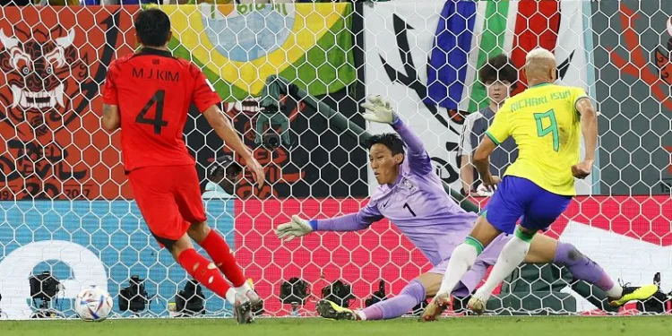 Brezilya, çeyrek final biletini 4 golle aldı