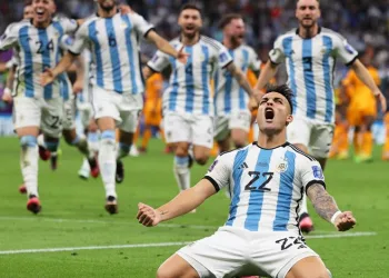 Tarihi maçta Arjantin yarı finalde