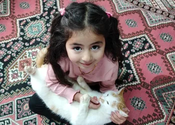 Heidi değil, Sivaslı Hira