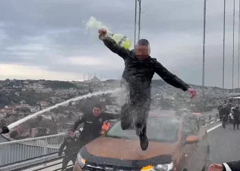 Üzerine benzin döken şahsa müdahale