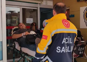 Bıçkıya ellerini kaptıran şahıs ağır yaralandı