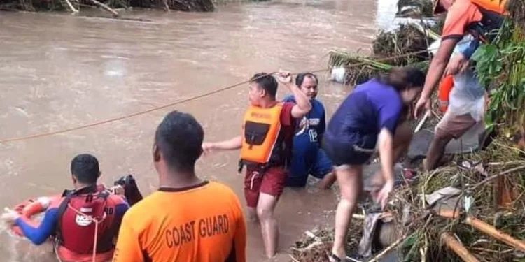 Filipinler’deki sel felaketinde ölü sayısı artıyor