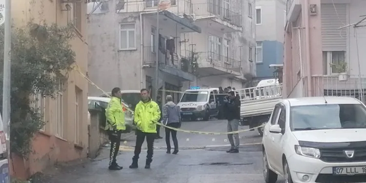 Miras davasında kardeşler birbirine girdi: 1 ölü, 2 yaralı