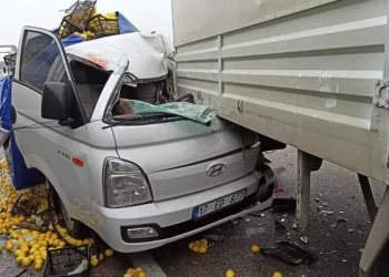 Bursa’da yoğun sis nedeniyle 9 farklı noktada kaza: 6 yaralı