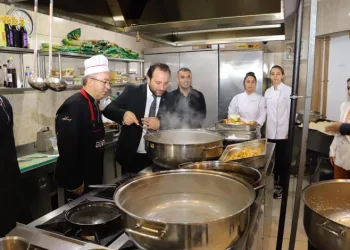 Bursa’da 30 bine yakın öğrenciye ücretsiz yemek veriliyor