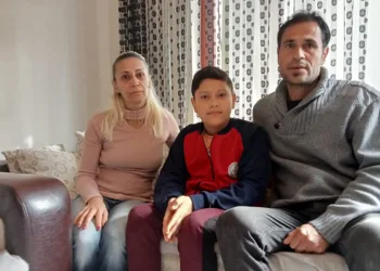 Köpek saldırısına uğrayan çocuk ölümden döndü