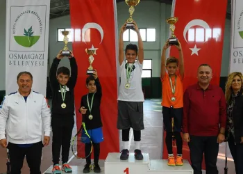 Polislere yönelik saldırıda 4 kişi tutuklandı