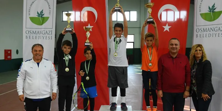 Polislere yönelik saldırıda 4 kişi tutuklandı