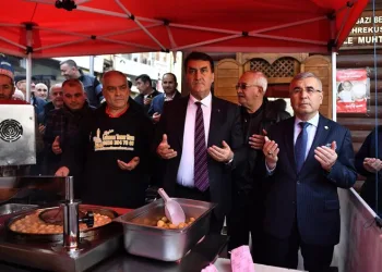 Muhtarlardan Mustafa Dündar’ın babası için lokma hayrı