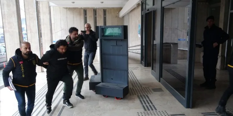 Malatya’da dolandırılan şahsın parasını polis kurtardı