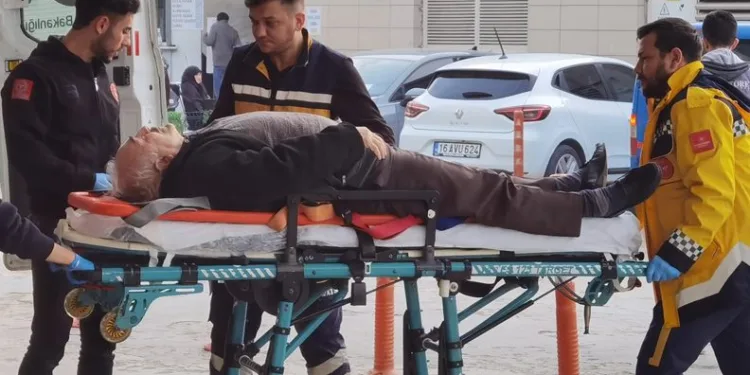 Bursa’da otomobil bisiklete çarptı