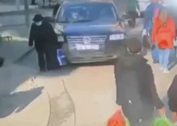 Bursa’da cip yaşlı kadına çarptı
