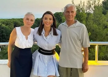 Özge Ulusoy’un babası hayatını kaybetti