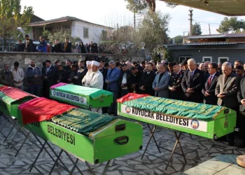 Patlamada hayatını kaybedenler son yolculuğa uğurlandı