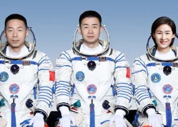 Çinli 3 astronot 183 gün sonra Dünya’ya döndü