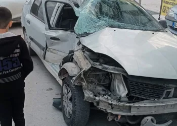 Konya’da yolcu minibüsü ile otomobil çarpıştı: 7 yaralı