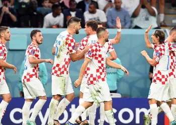 Hırvatistan, penaltılarla çeyrek finalde