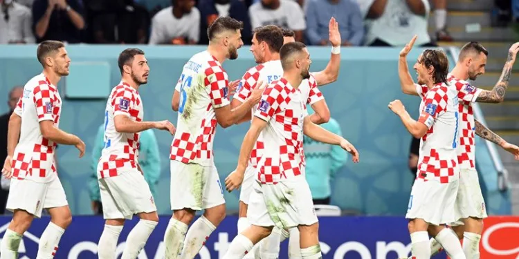 Hırvatistan, penaltılarla çeyrek finalde